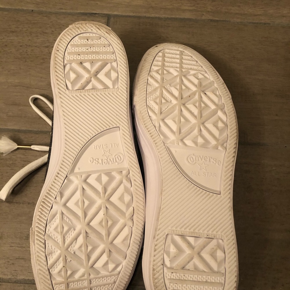 Converse - Picture 4 of 5